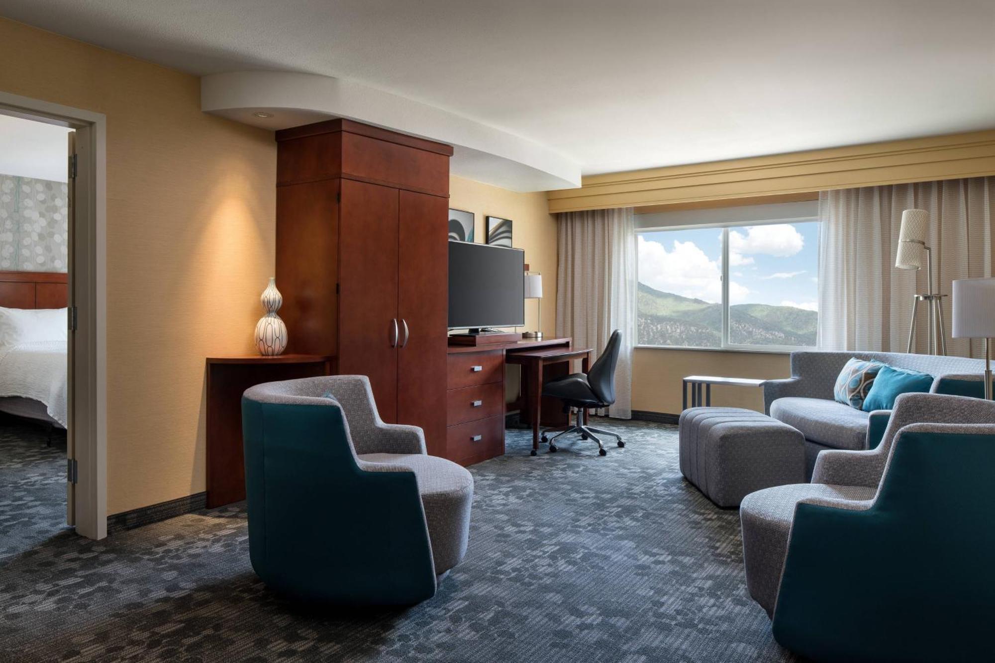 מלון Courtyard By Marriott גלנווד ספרינגס מראה חיצוני תמונה